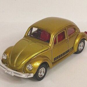 Tomica Dandy Volkswagon Beetle 1200LE 1:43 Diecast Vintage Gold Made In Japan